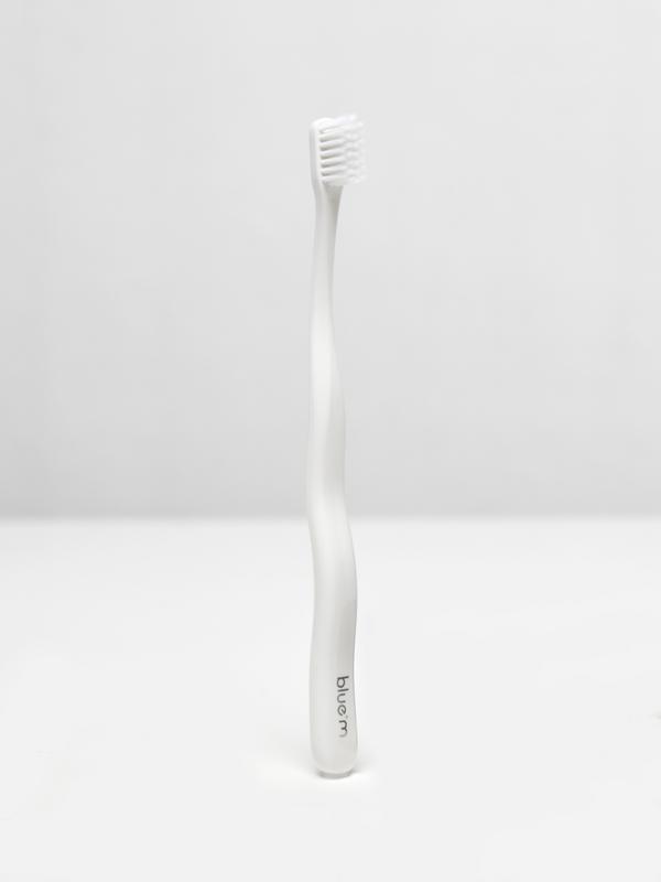 Bluem Toothbrush Post Surgical