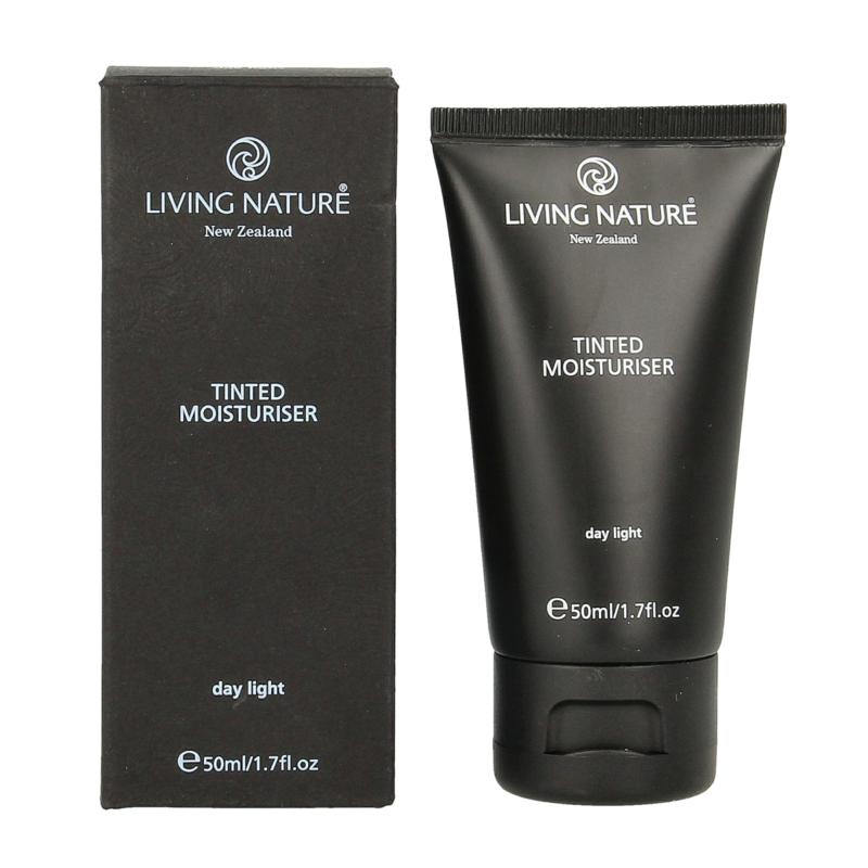 Living Nature Day Light Tinted Moisturiser