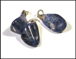 Ruben Robijn Edelsteenhanger Sodaliet